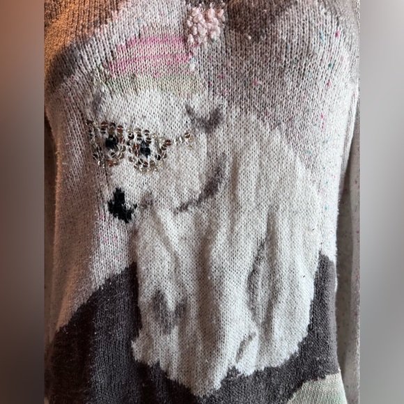 Super cute polar bear with glasses sweater - Picture 3 of 4